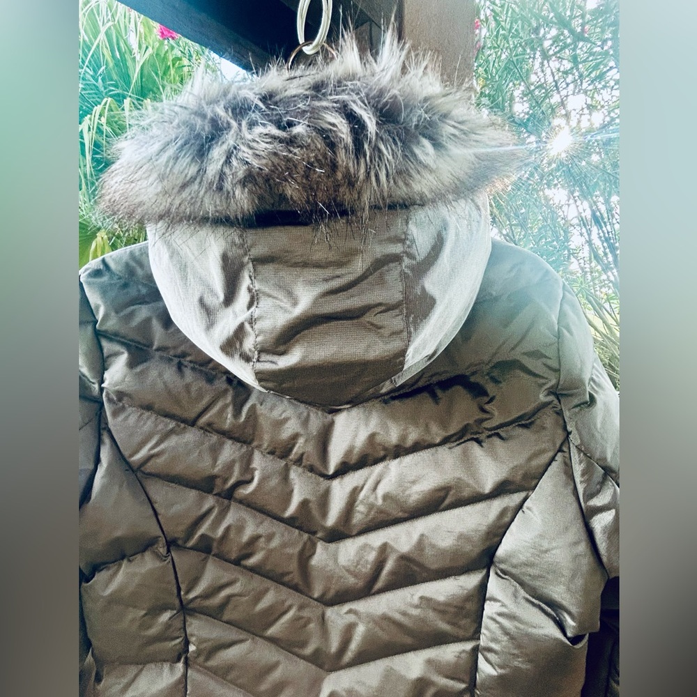 NWT EDDIE BAUER Sun Valley 650 Down Parka Jacket Fur Hood Taupe women’s Medium - Picture 5 of 15